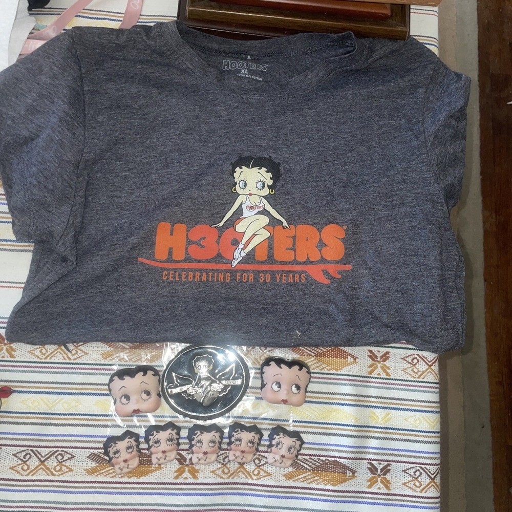 Betty Boop Lot Hooters Tshirt Leather‎ Purse Emblem Ceramic Faces Two Sizes